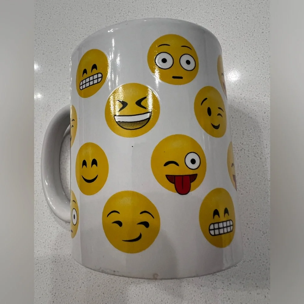Emoji Emoticons Coffee Mug Cup Yellow‎ Faces Emotions Funny Smiley